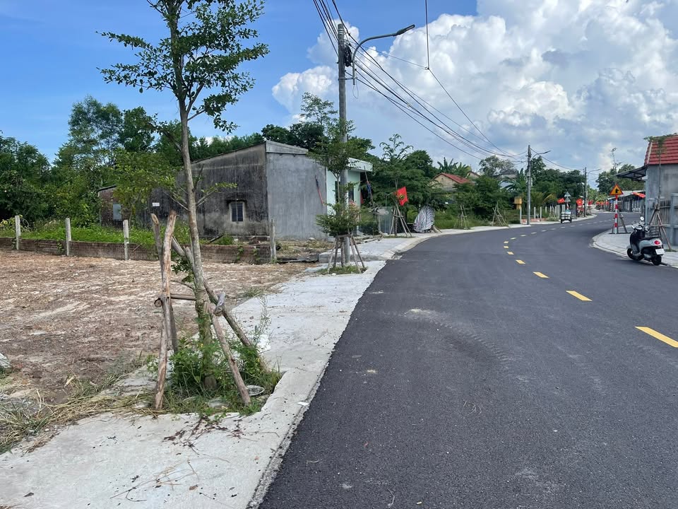 Đất Hòa Tiến Đà Nẵng 140m² giá 1.7 tỷ - Đường nhựa 7.5m, sổ đỏ chính chủ!