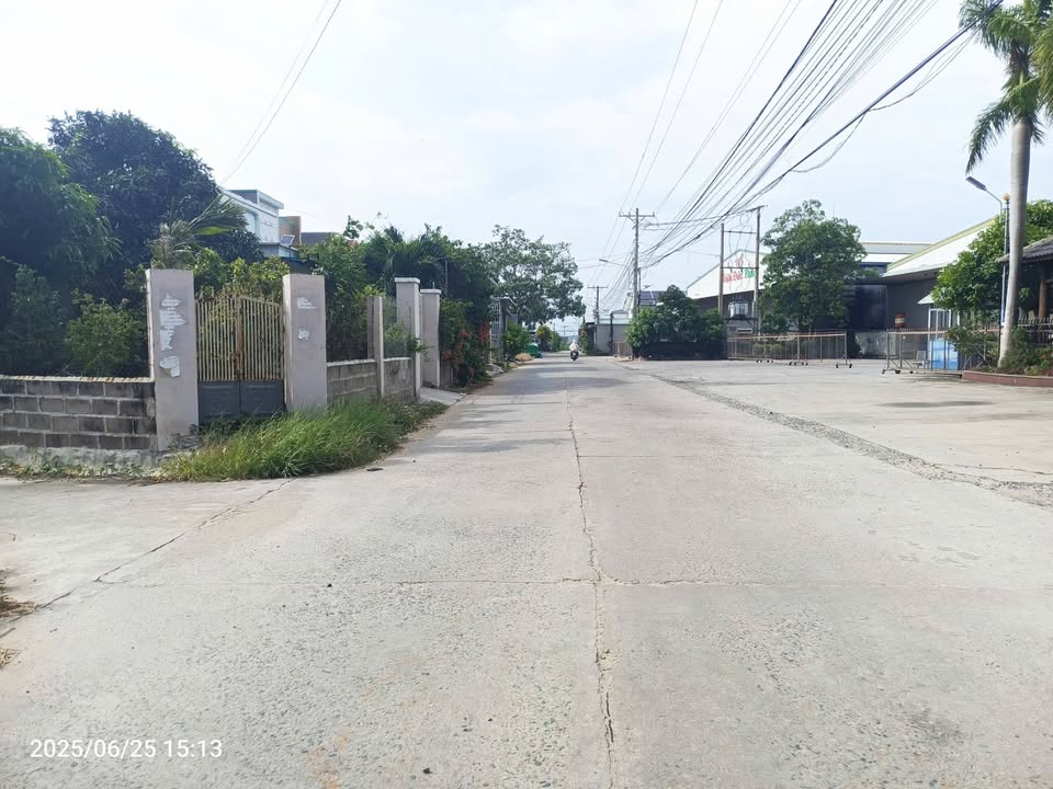 Lô đất thổ cư mặt tiền bê tông Thôn Tiến Hưng, 111.6m² giá 850 triệu - Đầu tư sinh lời ngay!