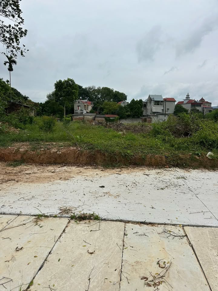 Đất xây biệt thự Trung Thành, Phổ Yên 800m² giá 2 tỷ - Đường ô tô thuận tiện!