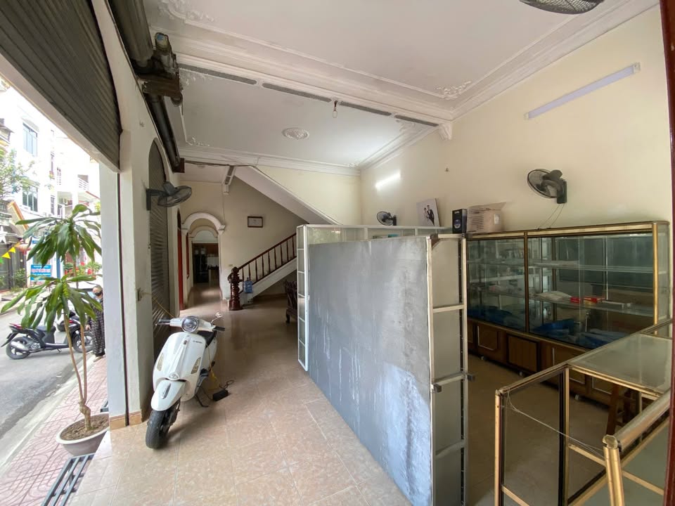 Cho thuê mặt bằng Cửa Nam Vinh 100m² giá 9 triệu - Vị trí đắc địa cho kinh doanh!