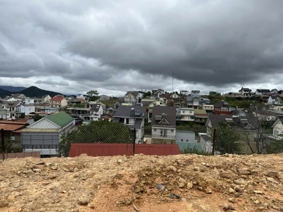 Lô đất Trại Mát Đà Lạt 641m² giá 8.6 tỷ - Cơ hội đầu tư tuyệt vời!