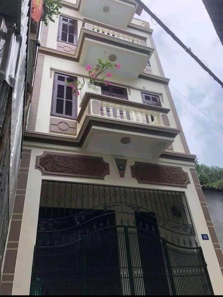 Nhà 3,5 tầng Trần Hưng Đạo Hạ Long 85m² giá chỉ 3 tỷ - Cơ hội không thể bỏ lỡ!