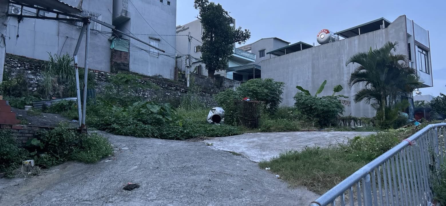 Đất nền phường Hà Lầm, Hạ Long 126,3m² giá chỉ 1,642 tỷ - Đường ô tô tận nơi!