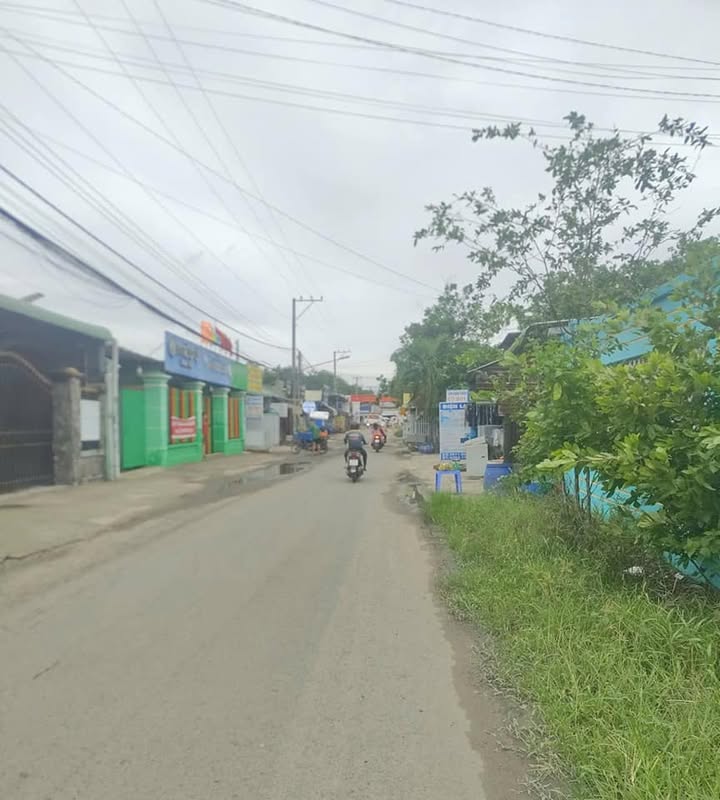 FrontHouse An Tây cũ, Bến Cát 200m² giá 6.8 tỷ - Vị trí kinh doanh đắc địa!