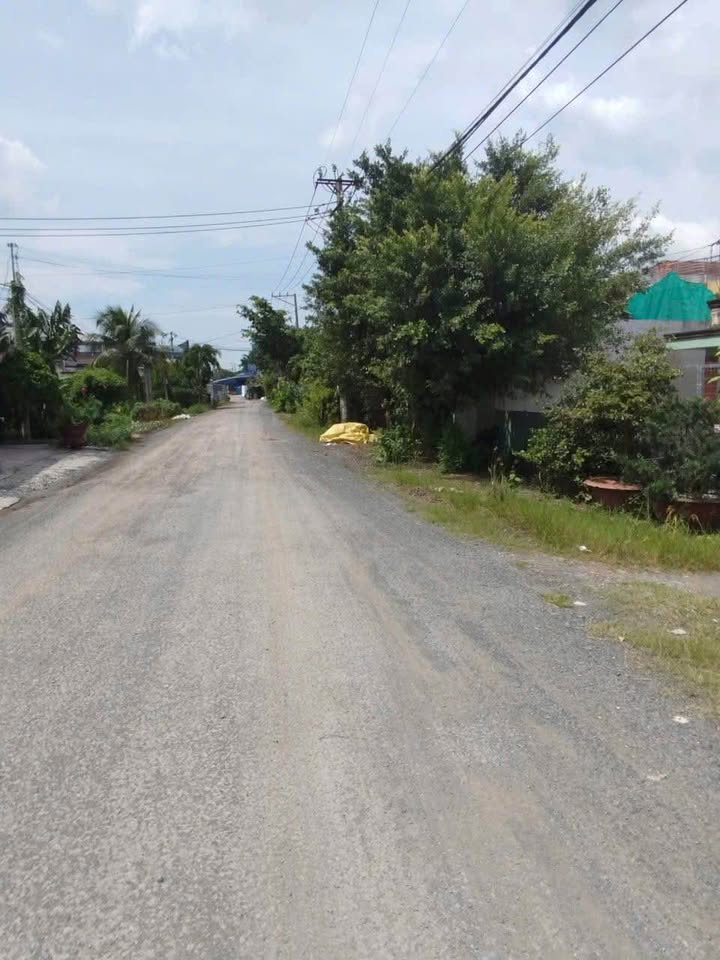 Đất thổ cư mặt tiền đường Nguyễn Văn Cương, 750m² giá 4.2 tỷ - Cơ hội đầu tư hiếm có!