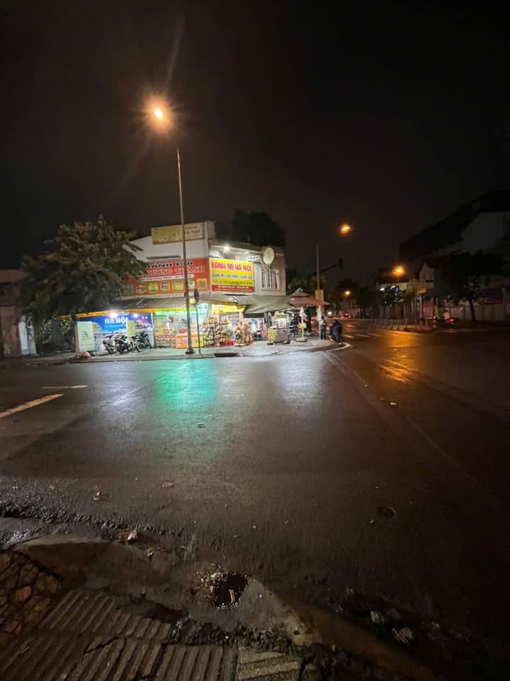 Mặt tiền kinh doanh quận 6 - Đường Phạm Văn Chí 25m² giá 5.3 tỷ - Cơ hội đầu tư hiếm có!