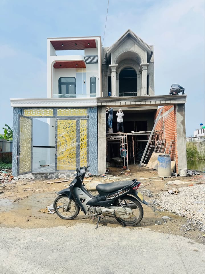 Nhà phố KDC Trần Anh Đức Hòa 100m² giá 3.1 tỷ - Thiết kế hiện đại, sẵn sàng bàn giao!