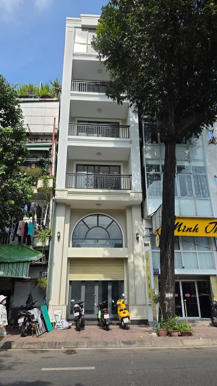 Nhà Mặt Tiền 894 Trường Sa, Quận 3, Diện Tích 74m² - Đầu Tư Sinh Lời Ngay!