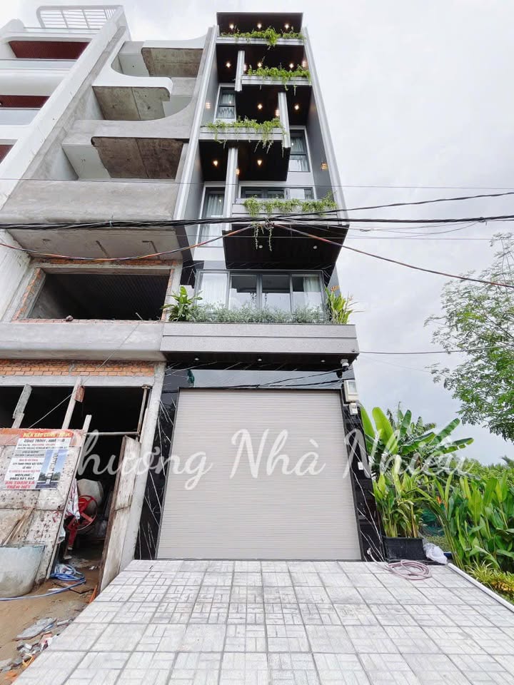 Nhà mặt tiền Lâm Văn Bền, Quận 7, 72m² giá 20.7 tỷ - Sẵn sàng vào ở ngay!