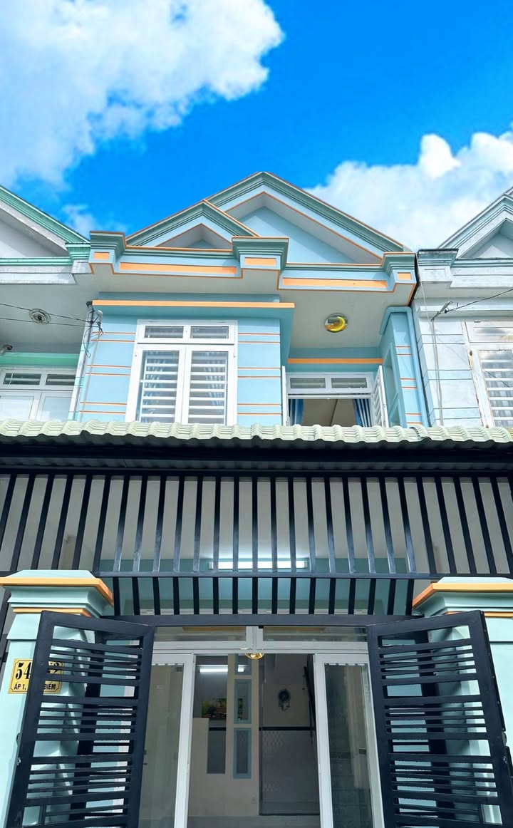 Nhà đẹp Bà Điểm 45m² giá 1.95 tỷ - Sổ hồng chính chủ, xe hơi vào tận nơi!