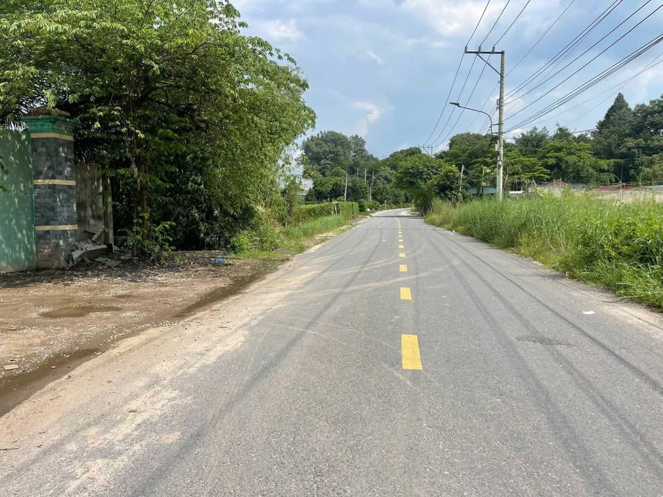 Đất Tân Định, Bến Cát 178m² giá 1.4 tỷ - Sổ đỏ chính chủ, hướng Tây Bắc!