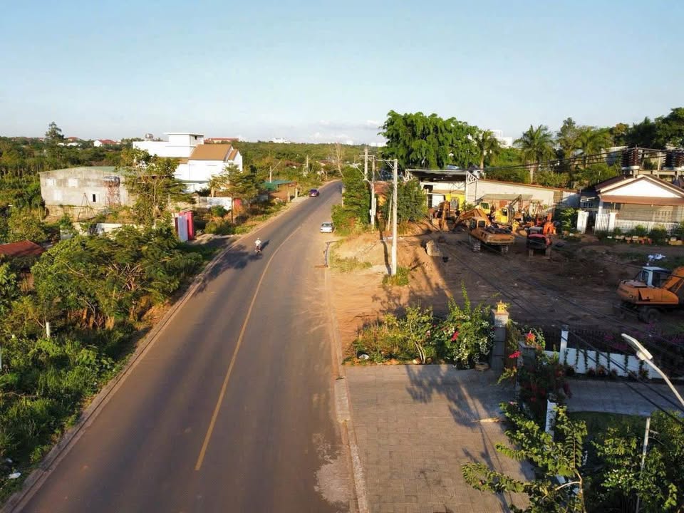 Đất mặt tiền Y Ngông, Tân Tiến, Buôn Ma Thuột 948m² giá 8.8 tỷ - Đầu tư sinh lời ngay!