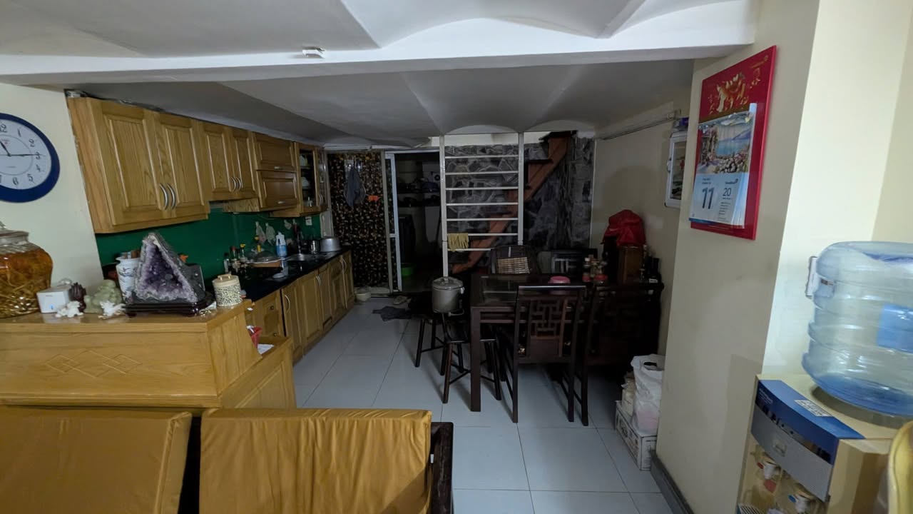 Căn hộ tập thể Lý Nam Đế 90m² giá thỏa thuận - Chính chủ bán gấp!