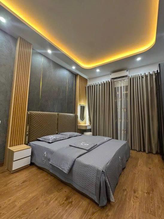 Nhà 6 tầng đường Trịnh Văn Bô, Phương Canh, 36m² giá 8 tỷ - Kinh doanh tiềm năng!