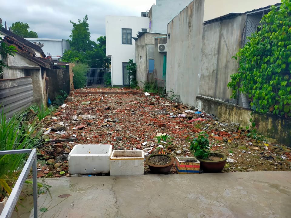 Bán lô đất 80m² tại đường Triệu Quốc Đạt, quận Cẩm Lệ - Giá chỉ 2.4 tỷ VND