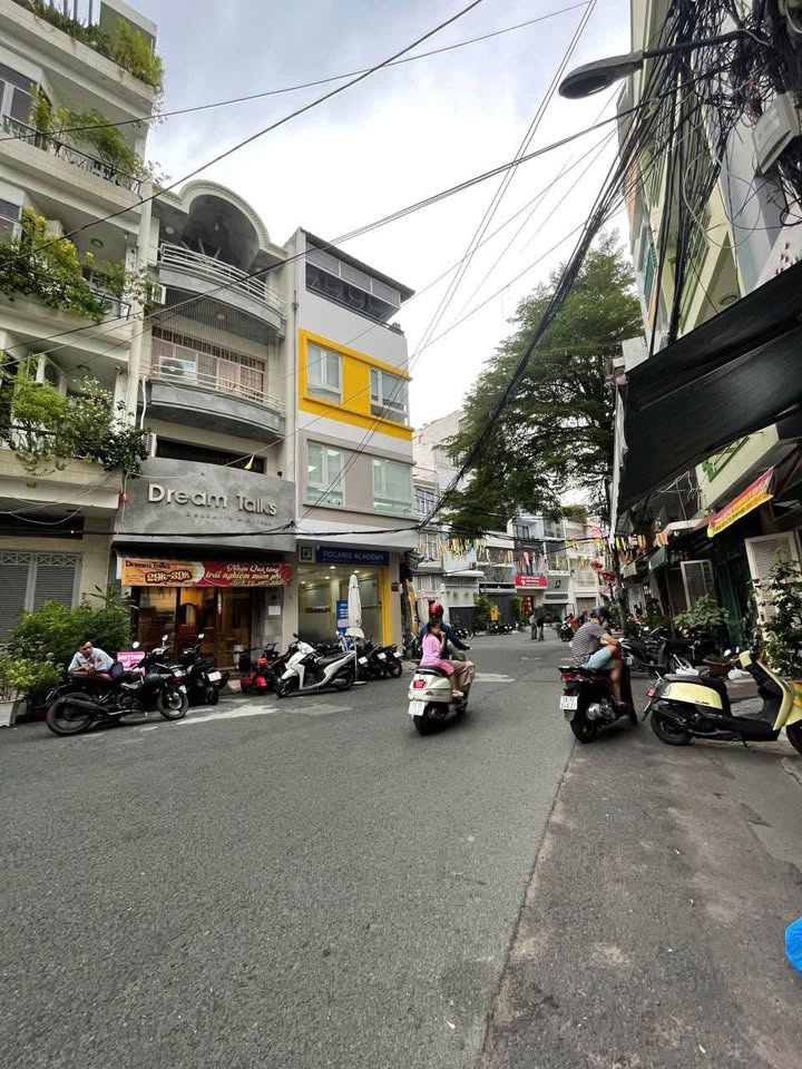 Nhà phố Hẻm xe hơi Thành Thái, Quận 10 - Diện tích 68.8m², giá 20.5 tỷ - Cơ hội đầu tư tuyệt vời!