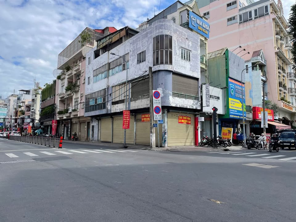Cho thuê FrontHouse 72m² Nguyễn Thái Bình, Tân Bình - Mặt tiền kinh doanh sầm uất!