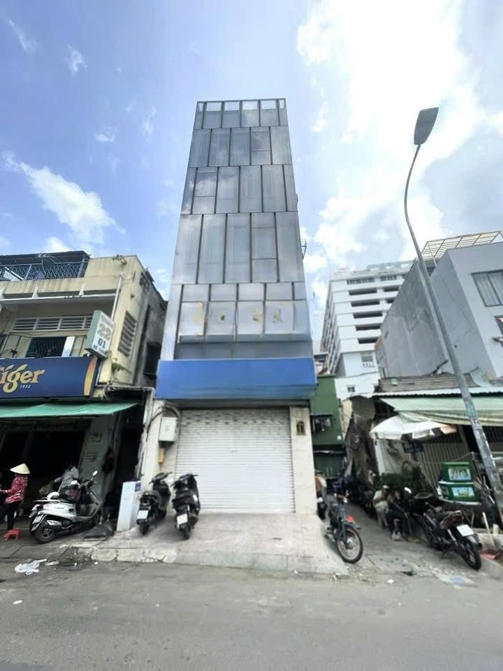 Nhà mặt tiền Đề Thám, Q1 cho thuê 51m² giá chỉ 60 triệu - Phù hợp văn phòng, spa!