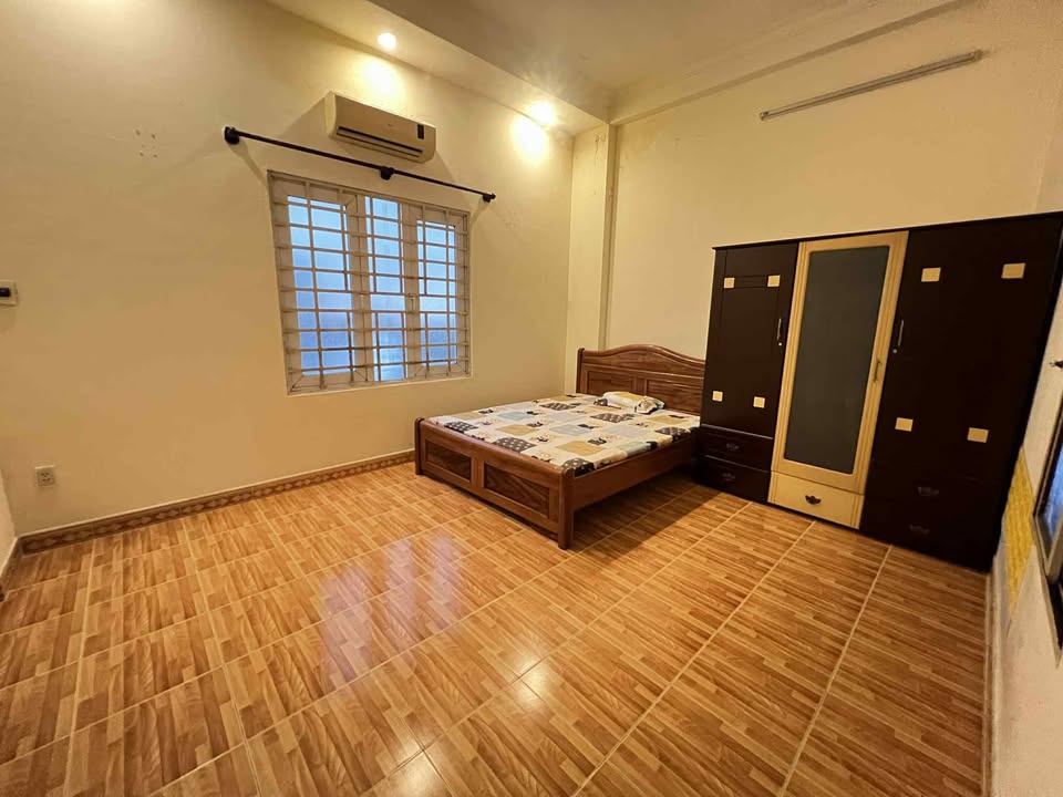 Cho thuê nguyên tầng 2 đường Hồ Biểu Chánh, Đà Nẵng - Giá hấp dẫn chỉ 6 triệu/tháng!