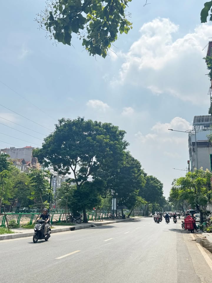 Nhà phố Minh Khai - Kim Ngưu 80m² giá 18.5 tỷ - Full nội thất sang trọng!