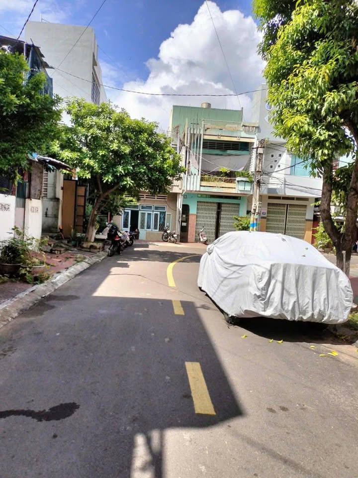 Nhà 2 Tầng Mặt Tiền Đường Lý Tự Trọng, Quy Nhơn 65m² giá 3.75 tỷ - Sổ Đỏ Chính Chủ!