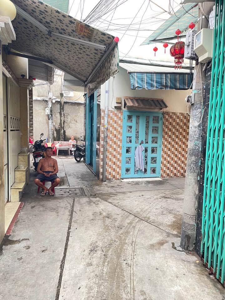 Nhà phố Hoài Thanh, quận 8, 47m² giá 3.85 tỷ - Sổ hồng riêng, hẻm thông thoáng!