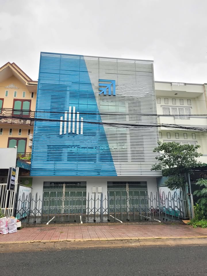 Nhà mặt tiền Hồ Tùng Mậu, Bảo Lộc 16 phòng - Thích hợp làm văn phòng, trung tâm ngoại ngữ!