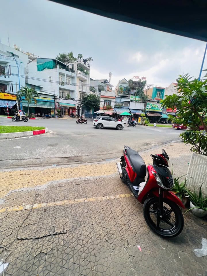 Cho thuê mặt bằng kinh doanh mặt tiền đường Đồng Đen Tân Bình 30m² - Địa điểm sầm uất, thuận lợi kinh doanh!