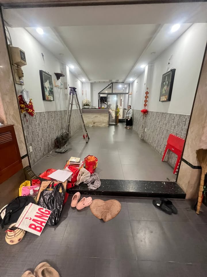 Nhà cho thuê hẻm xe tải đường Lý Thường Kiệt, Tân Bình 64m² - Gần chợ Tân Bình