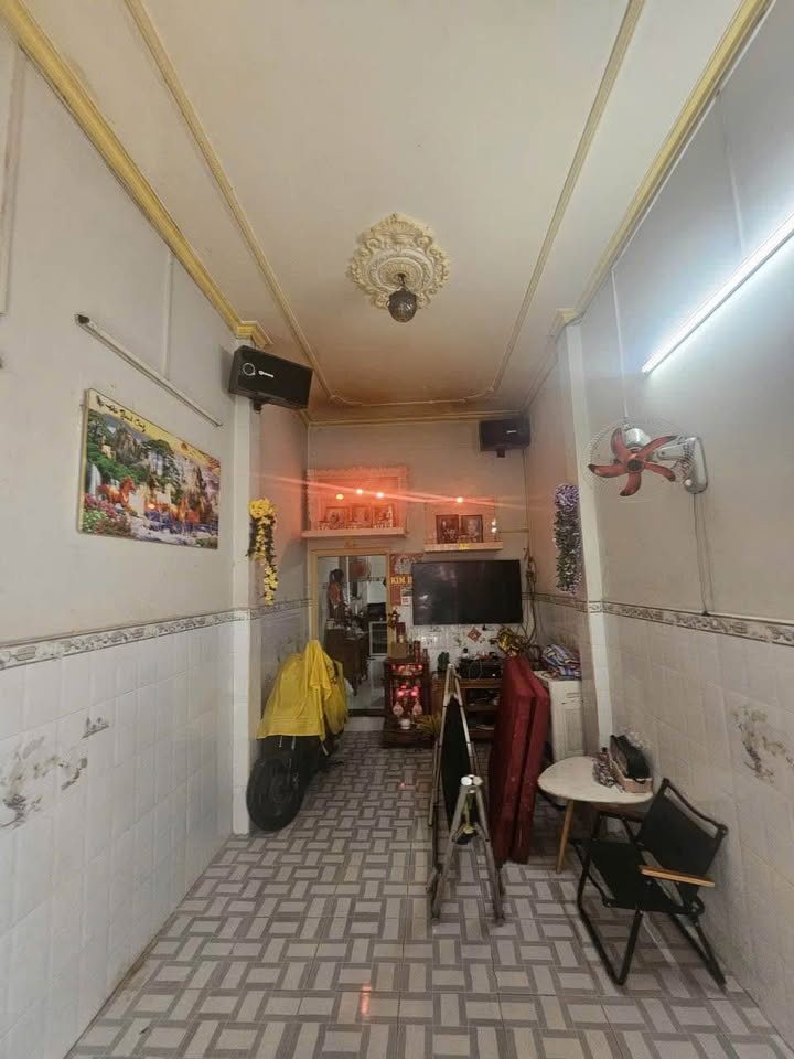 Nhà hẻm Bùi Tư Toàn, Bình Tân 25m² giá 3.6 tỷ - Thương lượng ngay!