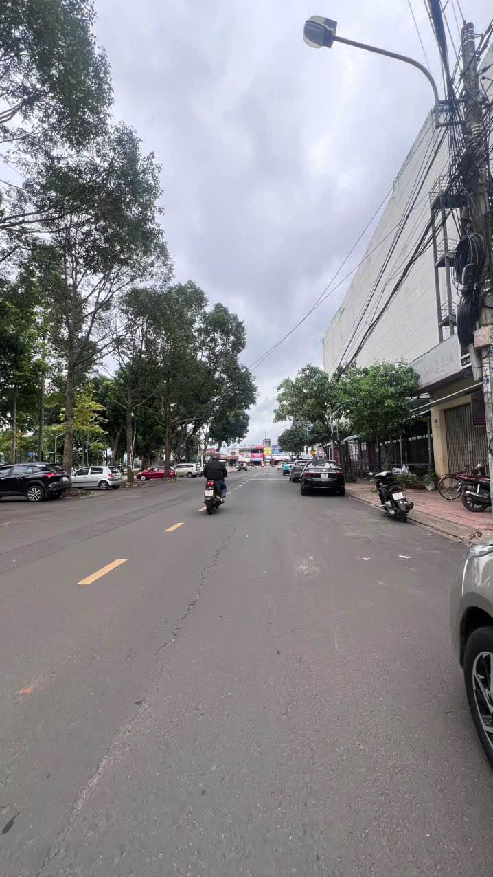 Nhà mặt tiền kinh doanh đường Lê Quý Đôn, Buôn Ma Thuột, 92m² chỉ 8 tỷ - Đầu tư sinh lời ngay!