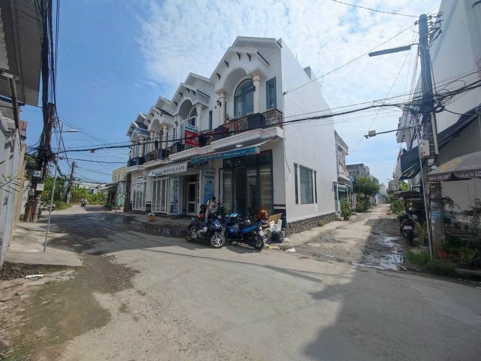 Nhà trệt lầu góc 2 mặt tiền KDC 3A An Bình 45m² giá 2.65 tỷ - Đầu tư sinh lời