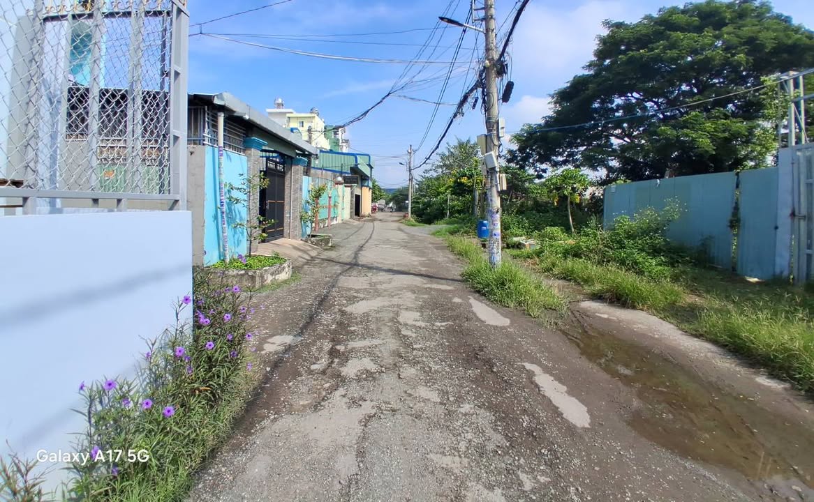 Đất mặt tiền An Phú Đông 90.2m² giá 4.2 tỷ - Thương lượng ngay!