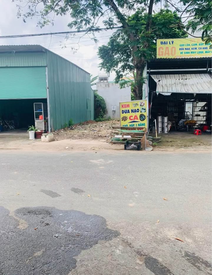 Đất nền Bến Cát 100m² giá 1.8 tỷ - Đối diện chợ Rạch Bắp, cơ hội đầu tư sinh lời!