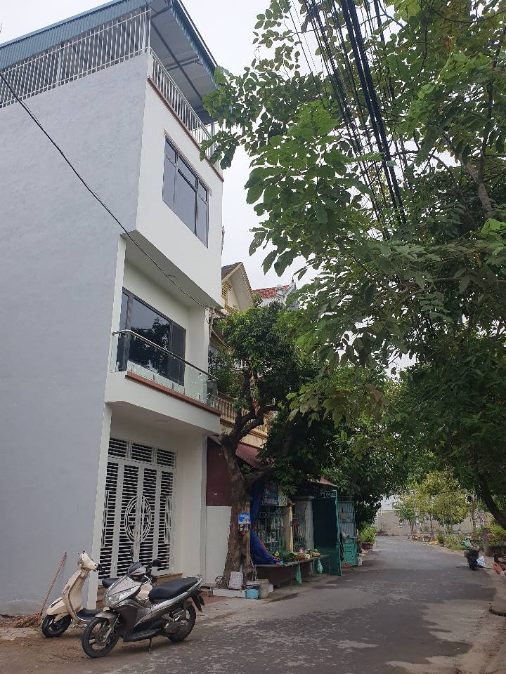 Nhà 3,5 tầng Thanh Miếu 63m² giá 4.6 tỷ - Vị trí trung tâm thoáng mát!