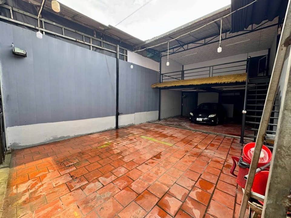 Mặt bằng kinh doanh cho thuê tại Phú Thọ, Thủ Dầu Một, 154m² chỉ 10 triệu/tháng - Khu vực sầm uất!