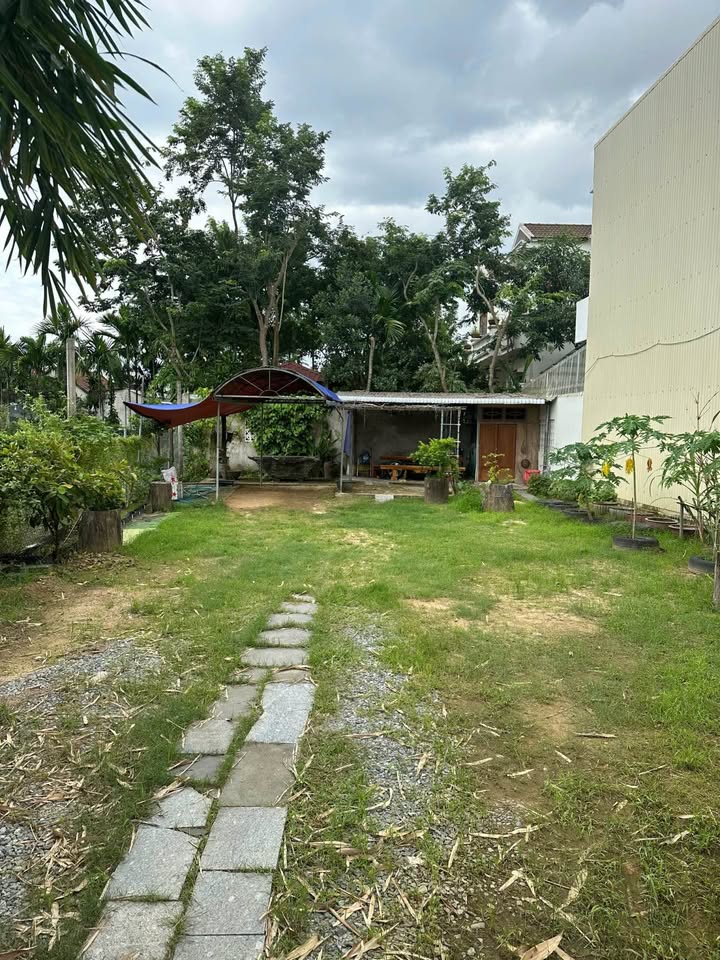 Đất nền Quảng Phú 268m² giá 2 tỷ - Khu dân trí cao, giao thông thuận lợi!