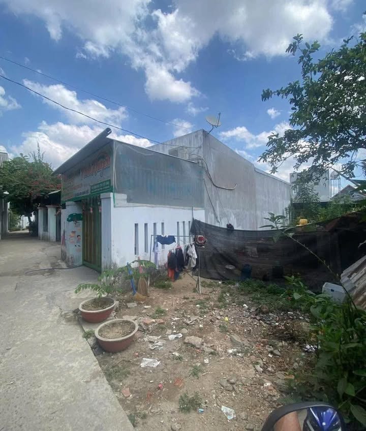 Đất nền Nghĩa Lộ Quảng Ngãi 101.6m² giá 920 triệu - Gần mặt tiền đường Nguyễn Công Phương!