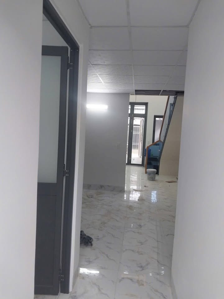 Nhà gác lững Trảng Bom 100m² giá 1.1 tỷ - Gần mặt tiền đường 767!