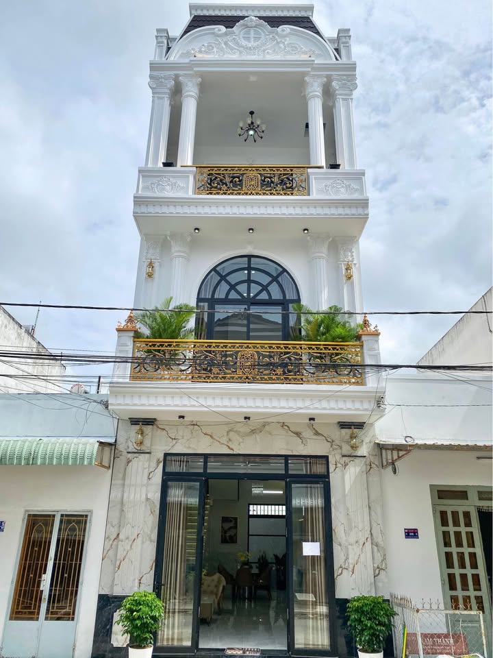 Nhà 2 tầng tân cổ điển tại KDC Thới Nhựt 2, An Khánh, Cần Thơ - Bán gấp 5.099 tỷ!