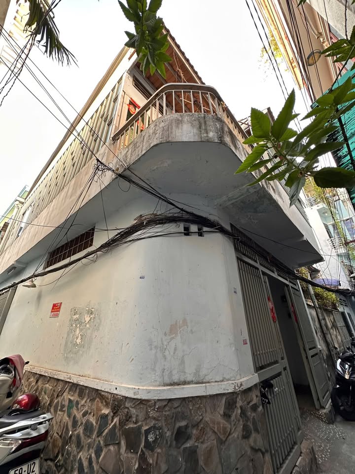 Nhà cho thuê quận 10 60m² giá 11 triệu - Khu an ninh yên tĩnh gần công viên