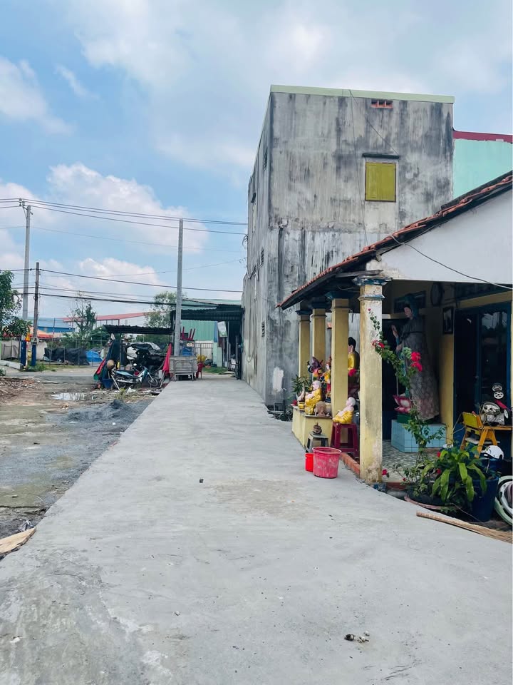 Nhà bán An Phú, Bình Dương 76m² giá 1.36 tỷ - Nhà mới đẹp, vào ở ngay!