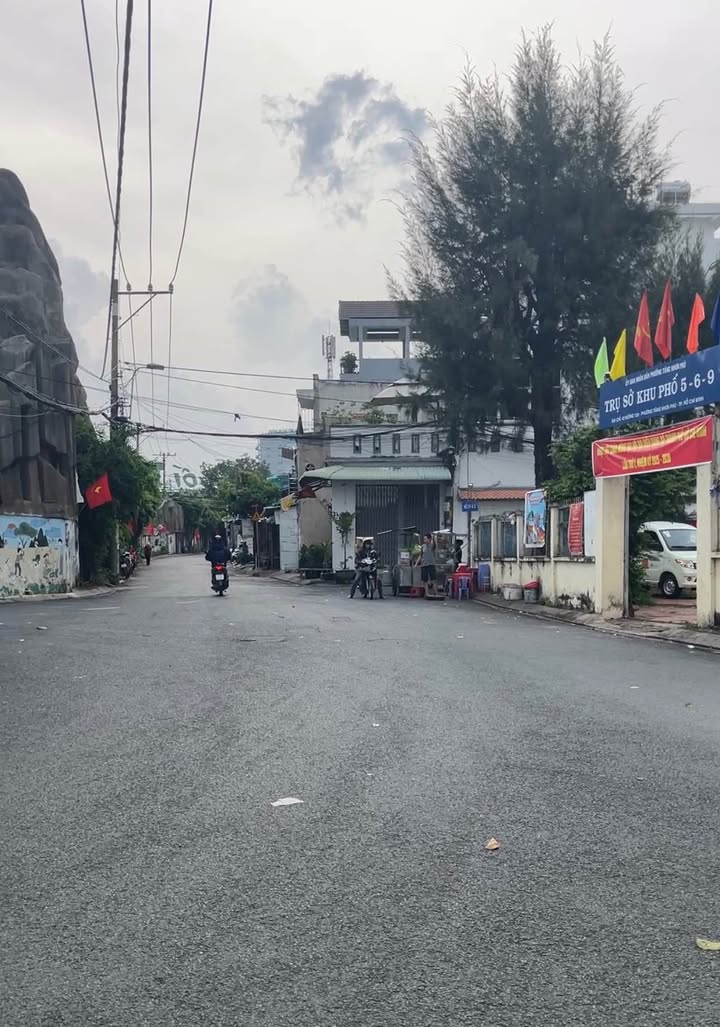 Nhà mặt tiền đường 120, Tân Phú, Thủ Đức, 94m² giá chỉ 5.8 tỷ - Cơ hội đầu tư hấp dẫn!