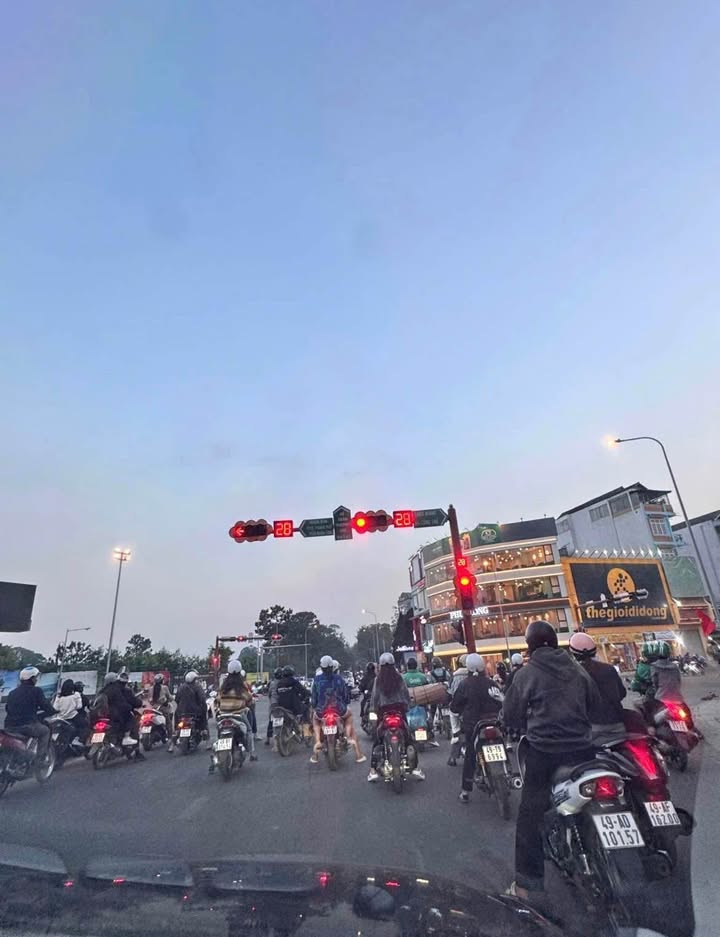 Nhà nguyên căn cho thuê Phù Đổng Thiên Vương 6PN giá 35 triệu - Kinh doanh thuận lợi!