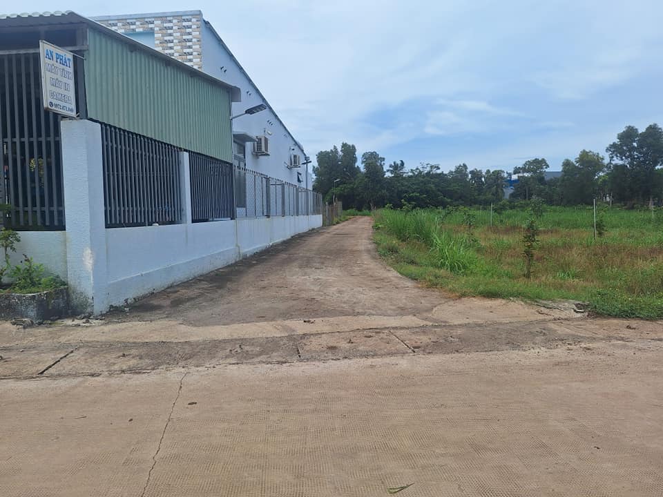 Đất nền Bảo Vinh, Long Khánh 120m² giá 750 triệu - Sổ đỏ chính chủ!