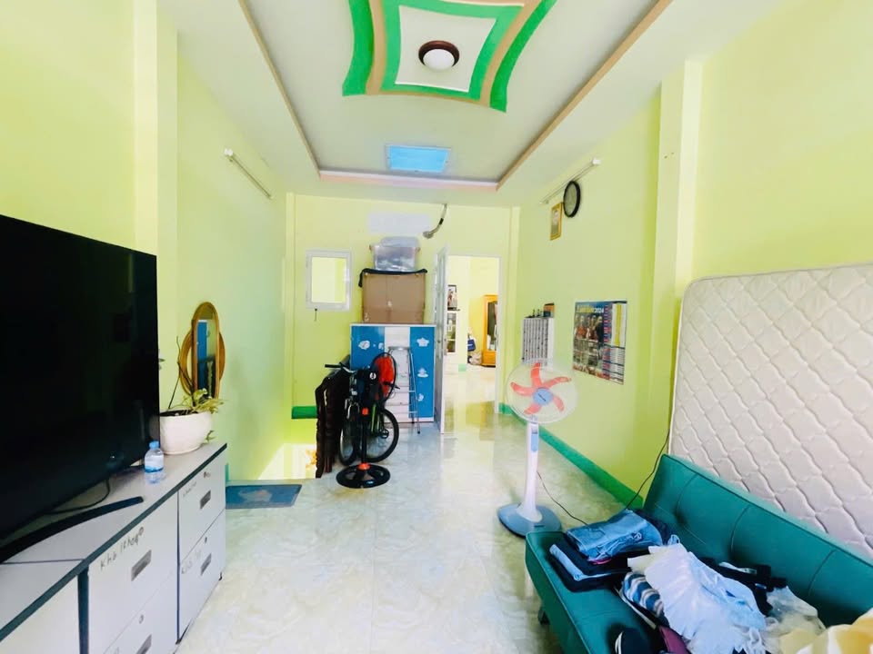 Nhà hẻm 210 CMT8 Quận 3 53.5m² giá 6.3 tỷ - Sổ hồng riêng, hoàn công đầy đủ!