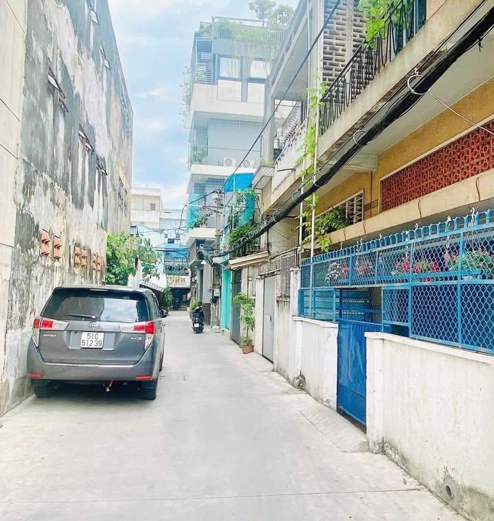 Nhà phố Đinh Tiên Hoàng, Quận 1 - 95m² giá 14.7 tỷ - Tiềm năng đầu tư lớn!