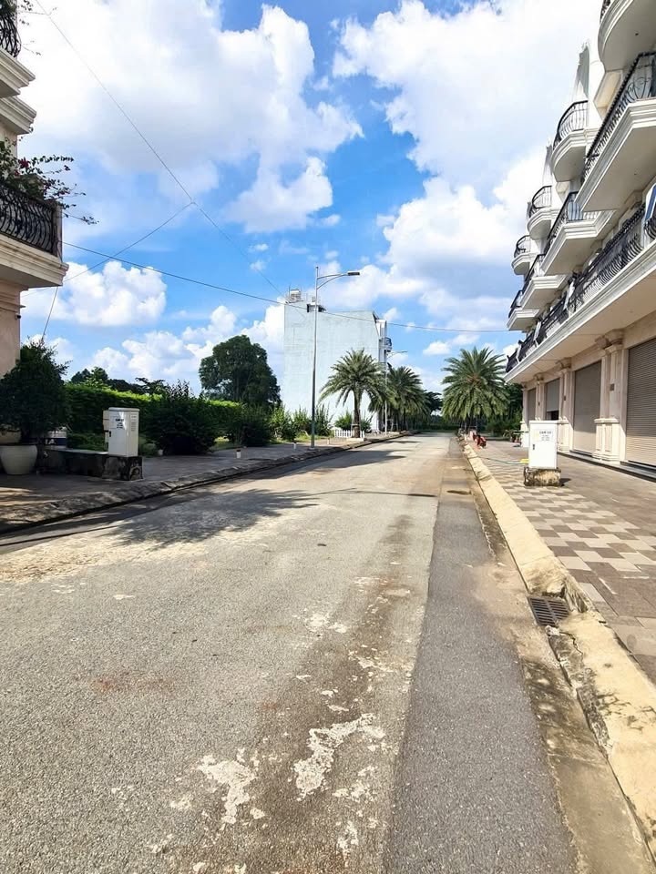 Đất nền KDC đường Nguyễn Xiển, Trường Thạnh, 81.4m² giá 5.5 tỷ - Sổ hồng chính chủ!