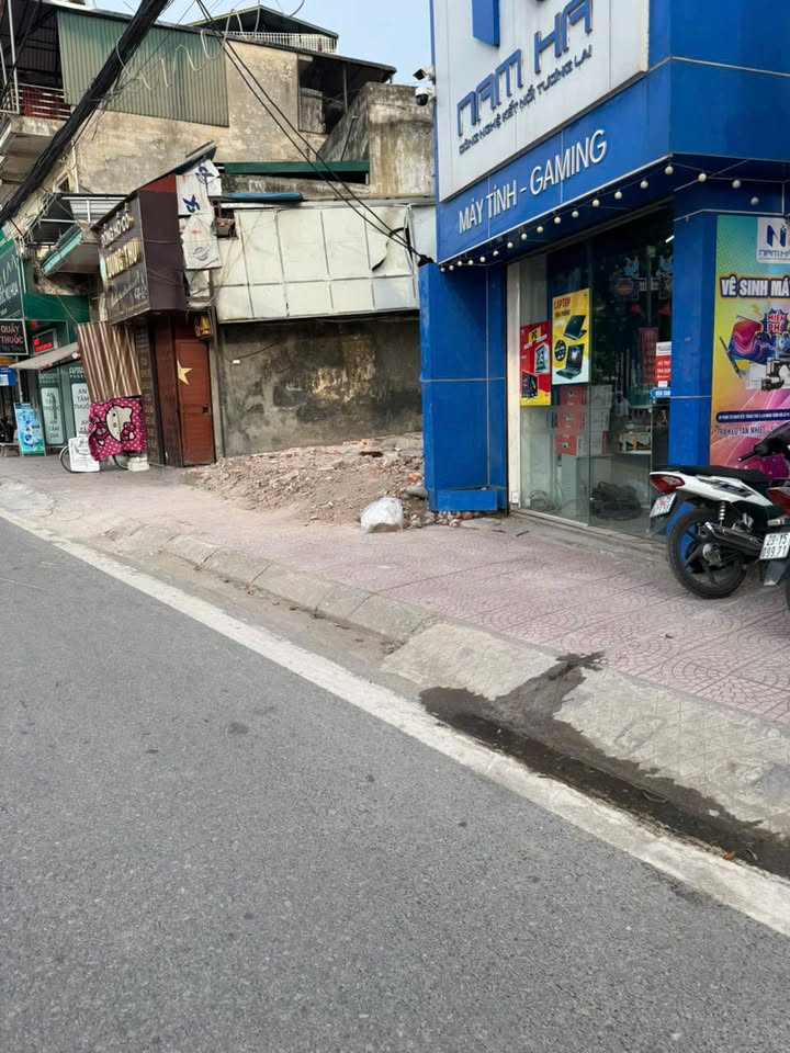 Đất nền Cầu Giấy 63m² giá 2.429 tỷ - Sổ đỏ chính chủ, công chứng ngay!