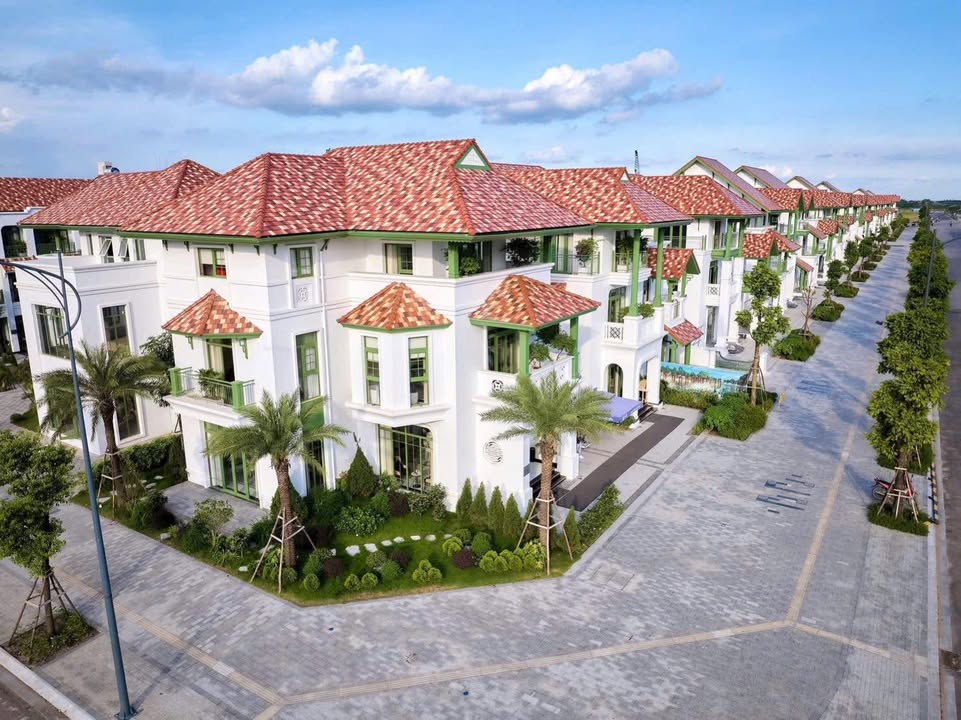 Biệt thự song lập Sun Urban City 175m² giá thỏa thuận - Vị trí đắc địa gần sông lễ hội!